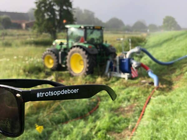 Tractor Trots Op De Boer Zonnebril